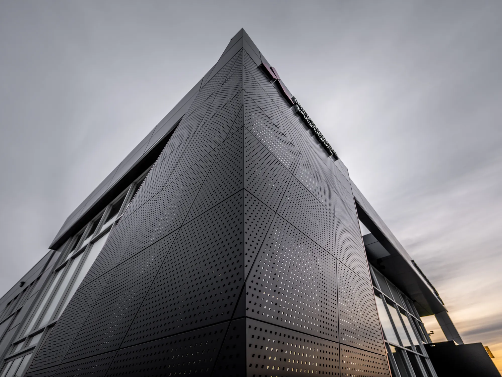 Détail du bardage d’aluminium perforé